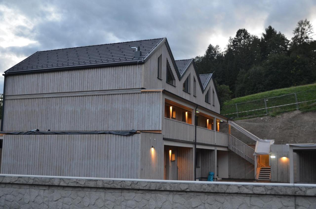 Zum Wohle Aparthotel Oberwoelz Stadt ภายนอก รูปภาพ
