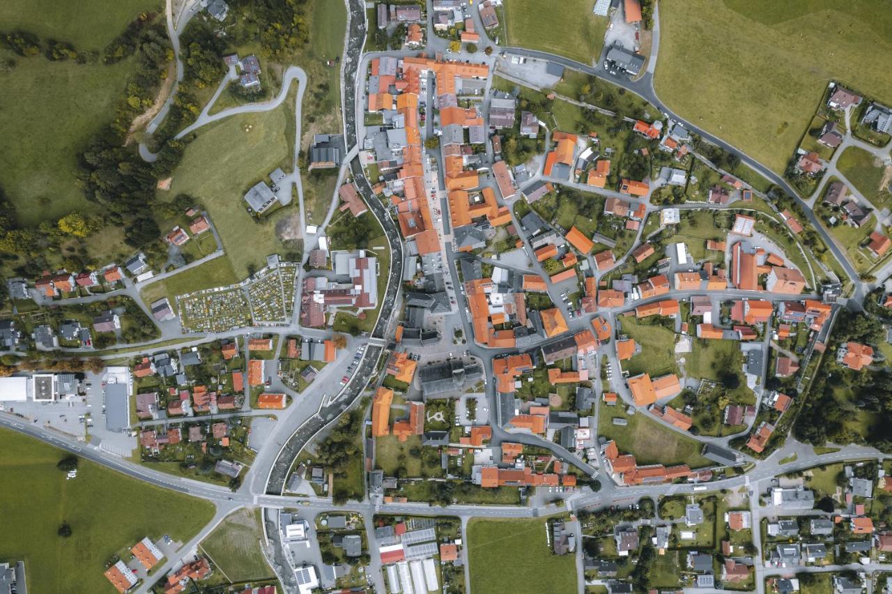 Zum Wohle Aparthotel Oberwoelz Stadt ภายนอก รูปภาพ